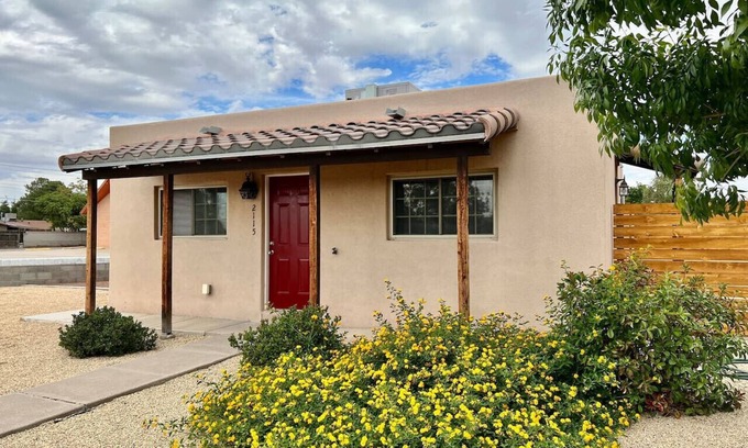 Mesilla Park House | 1 bedroom near NMSU. W/D in unit/pets welcome.
