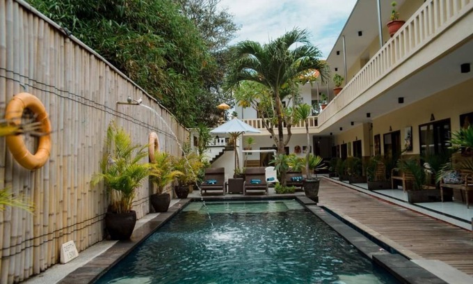Mushroom Bay Villa | 1 bedroom pool view villa at klungkung