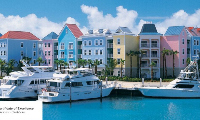 Paradise Island Villa | 1 Bedroom "Premium" Villa" Includes 5 passes to the incredible Water Park!