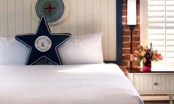 Fisherman's Wharf Hotel | 1-Bedroom Suite at a 4.5⭐️ Hotel