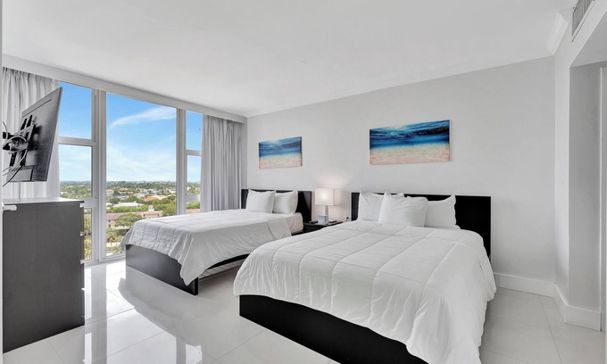 East Fort Lauderdale Apartment | 1 Bedroom Suite on the Beach
