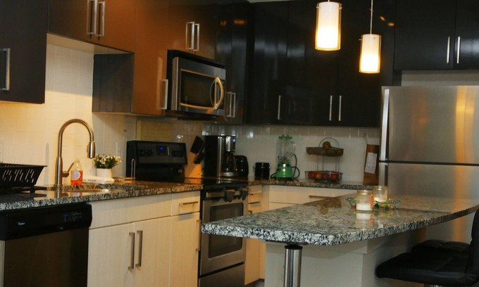 Home Park Apartment | 1 Bedroom with Pool View & Space for 5