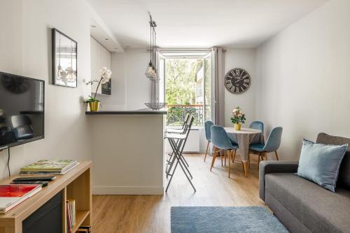 Pere Lachaise Apartment | 1 bedroomed Apartment Repos