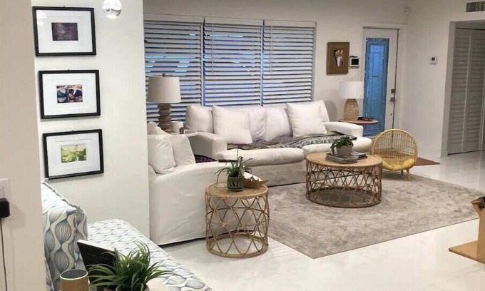 Boca Raton House | 1 BR/2 BA Quiet Single Family Home-Oasis w/pool