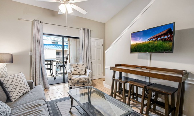 Orange Beach Condo | 1 BR 2 BA Side View Condo, Vacation On A Budget, SB354