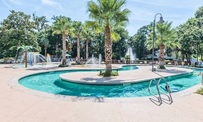 Hilton Head Island Condo | 1-Br condo with all the comforts of home in a beautiful resort setting