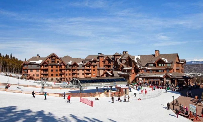 Breckenridge Condo | 1 BR Ski-in/Ski-out at Grand Lodge on Peak 7 in Breckenridge During Spring Break