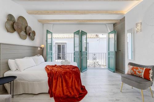 Historic Center of Estepona Apartment | 1 Casa De la Luz Centro de Estepona Home4u