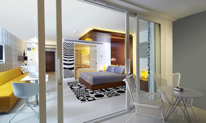 Raya Kuta Hotel | 1 Grand Studio With Balcony & free Sunset Cocktail.