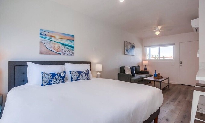 Mission Beach Condo | 1 HOUSE TO OCEAN * NEW REMODEL * TOP LEVEL * A/C
