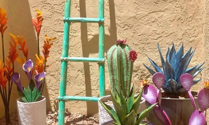 Las Cruces House | 1 king bed, full kitchen, 2 blocks to Farmer's Mkt