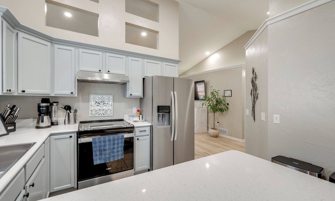 Lake Mills Apartment | 1 Mi to Beach: Dog-friendly Condo in Lake Mills!