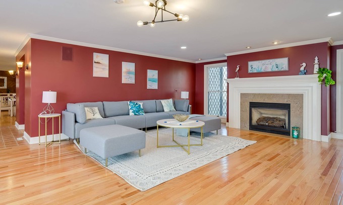 East Sandwich House | 1 Mi to Beach: Spacious Retreat in East Sandwich!