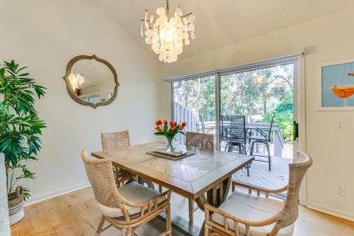 Shipyard Plantation House | 1 Mi to Beach Townhome with Porch in Hilton Head!