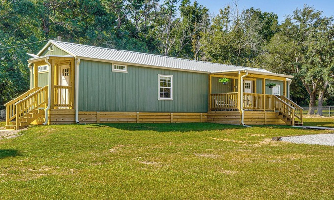 Lillian Cottage | 1 Mi to Boat Launch: Fire Pit at Lillian Cottage!