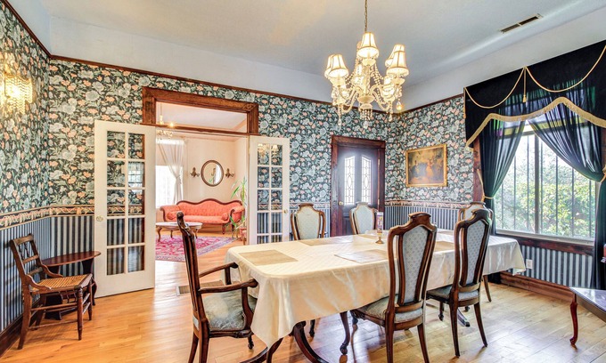 South Broadway Cottage | < 1 Mi to Downtown Abq: Historic Manor w/Patio!