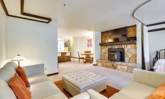 Incline Village Condo | 1 Mi to Trail: WFH-Friendly Incline Village Condo!