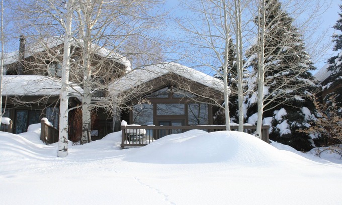 Fairway Meadows House | 1 Mile from Gondola - Vacation Townhome - Excellent Views