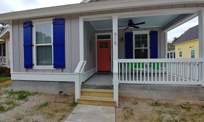 Port Royal House | 1 mile from Parris Island! Close to beaches, restaurants and shopping. Sleeps 8
