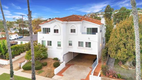 North Pacific Beach House | 1 Mile to the Beach Sunny Coastal Retreat