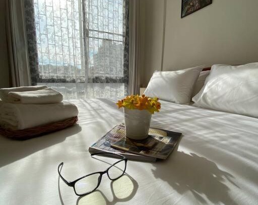 Bang Na Apartment | 1 min walk to BTS, 3 Bed 3 Bath, Entire House