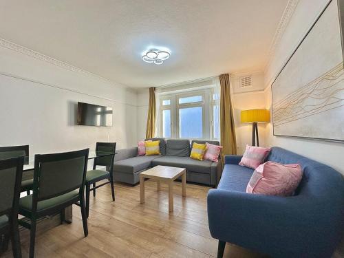 Stockwell Apartment | 1 min walk to Stockwell