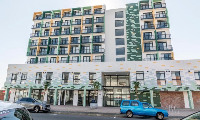 Cape Town City Centre Apartment | 1 On Albert 2 bed harbour view