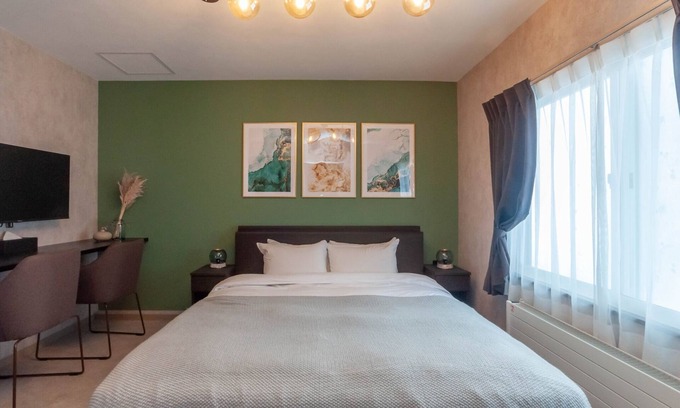 Kimobetsu Hotel | 1 queen bed with private shower toilet superior/Abuta-gun Hokkaidō