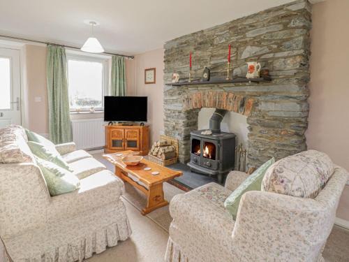 Cwrt House | 1 Rhys Terrace