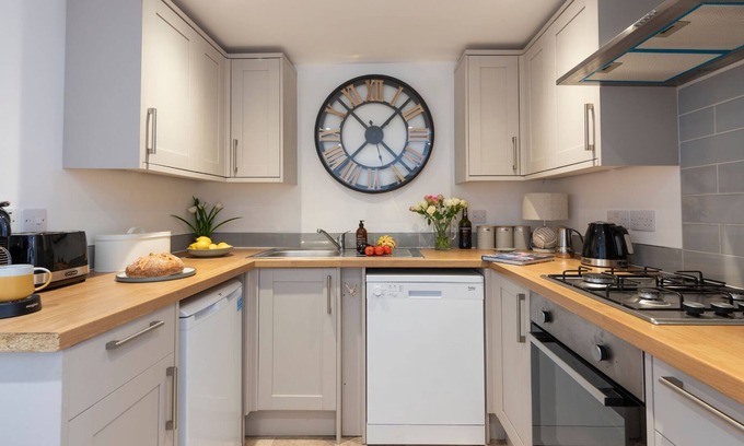 Little Petherick Cottage | 1 Rock Cottages, in the heart of Little Petherick