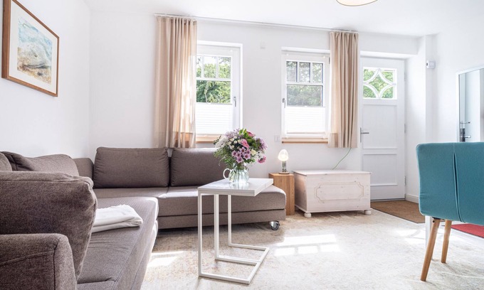 Althagen Apartment | 1-room apartment Uns Muuslock in the Baltic seaside resort of Ahrenshoop