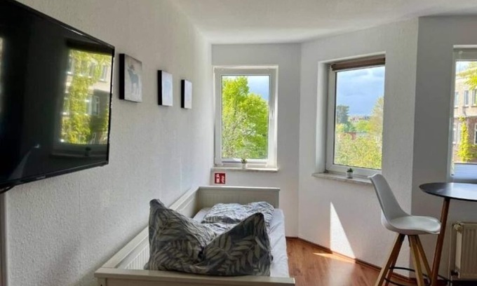 Magdeburg Apartment | 1-room apt. Near the university hospital