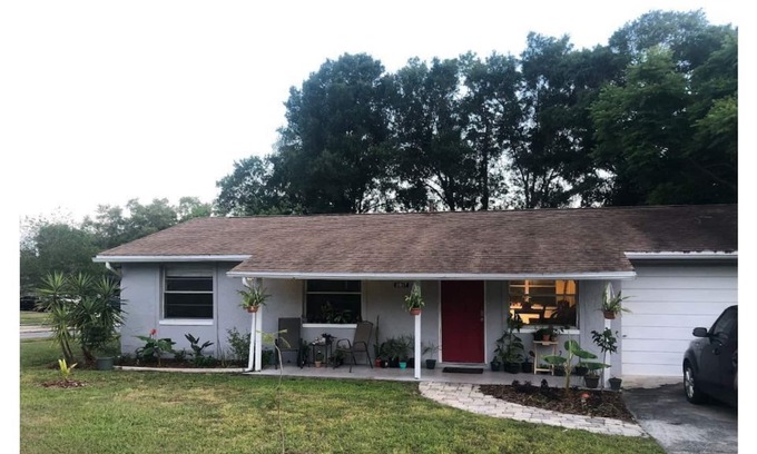 Clearwater House | 1 Room in a Beautiful Home in Clearwater