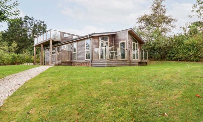 Dobwalls Cottage | 1 SOUTHERN PLACE, pet friendly, character holiday cottage in Dobwalls