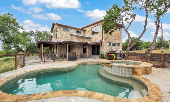 Dripping Springs House | 10-acre Family-Friendly Retreat with Pool