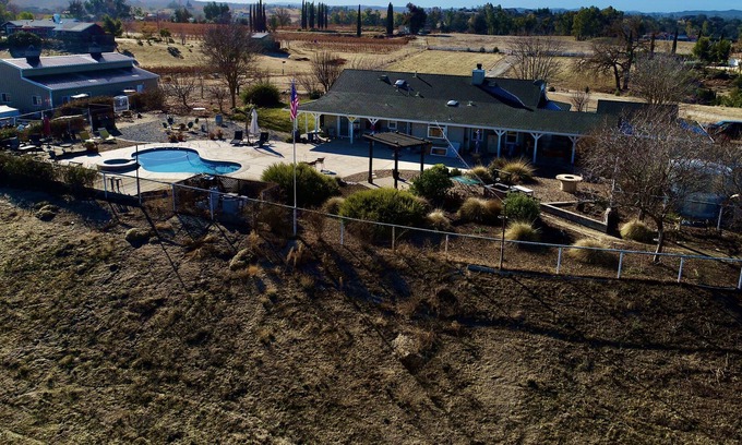 Paso Robles House | 10 Acre Paso Ranch house with Pool, hot tub and fire pit.