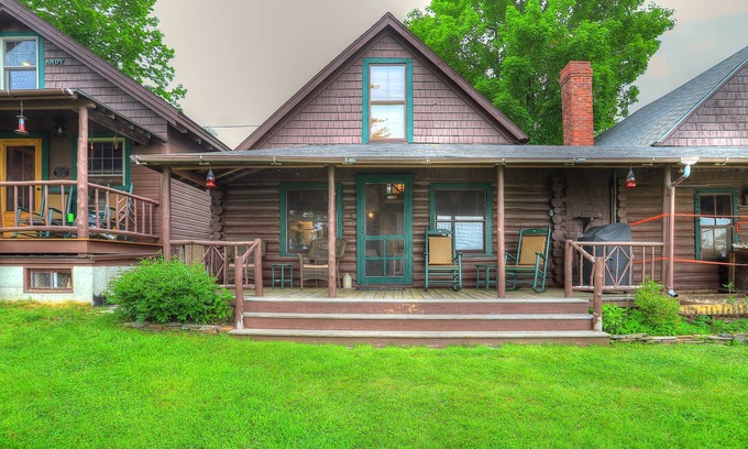 Rangeley Cabin | 10 Haines Landing - We love this classic cabin! Pet friendly and gorgeous views!