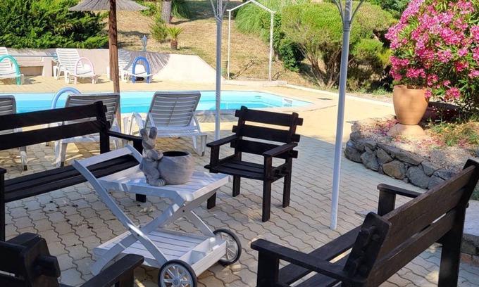 Les Esterets du Lac Cottage | 10 km from Mandelieu la Napoule, lake of St Cassien (cottage 2-4pers)