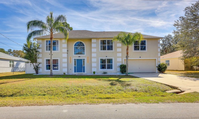 Palm Coast House | 10 Mi to Flagler Beach: Pet-Friendly Home w/Pool