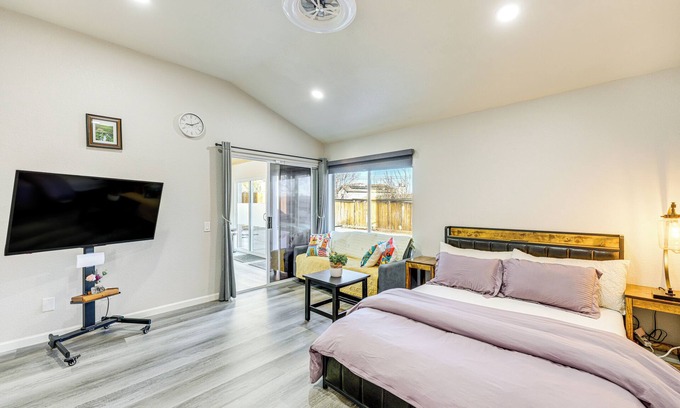 Victorville Apartment | 10 Mi to Mojave Narrows: Victorville Studio
