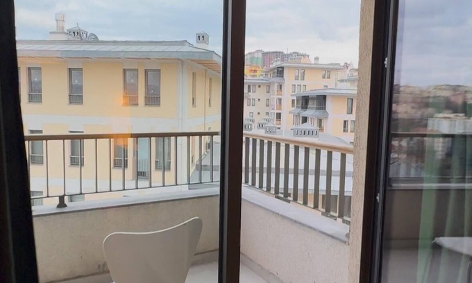 Beyoglu Apartment | 10 Mins to Takism - Central and New Modern Flat