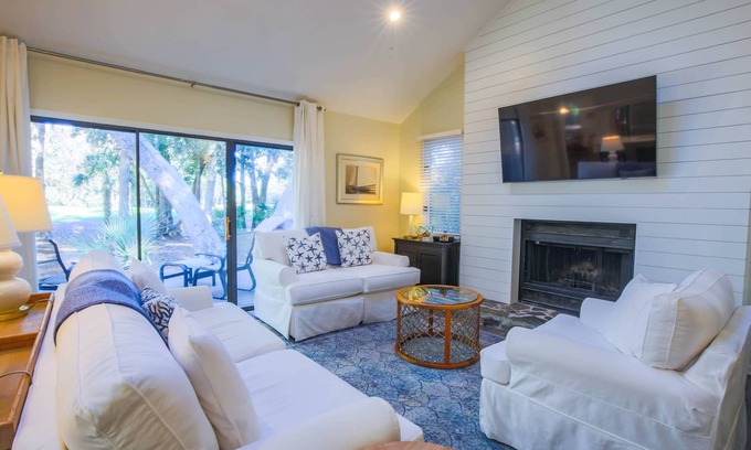 West Beach House | 10 Minute Walk to Beach! Two Master Suites, Bunk Bedroom, Den with Pool Table, Expansive Back Porch
