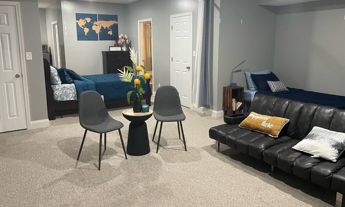 Lynchburg House | 10 minutes from Liberty University! Basement at Wyndhurst