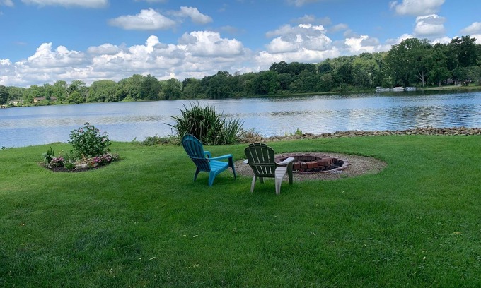 Lakeville Cottage | 10% off 2nt minimum Sept 1-7&8-12 Lakefront Cottage O'DellsLake near Loudonville