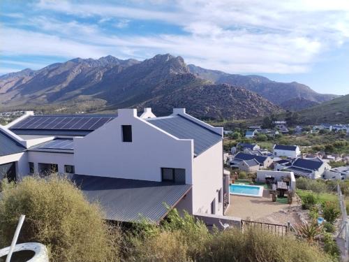Montagu Apartment | 10 on Waboom