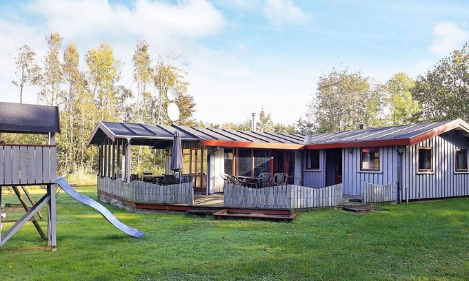 Nøreng House | 10 person holiday home in Roslev