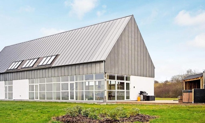 Logstor House | 10 person holiday home in Løgstør-By Traum