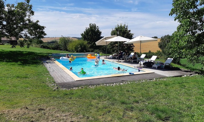 Cuq-Toulza Other | 10-person self-catering cottage with heated pool, extra beds available.