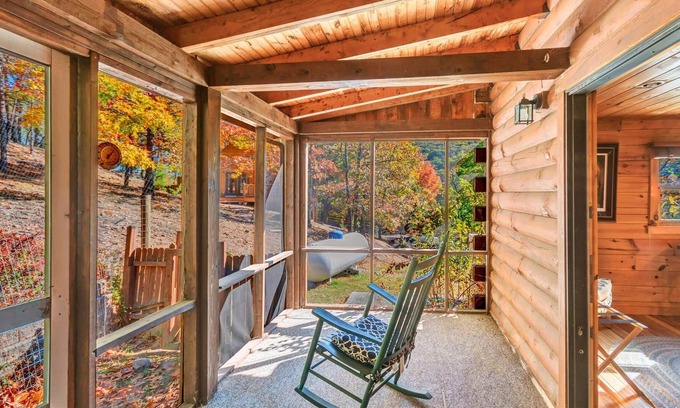 Cabins House | 10) Spruce Knob Room