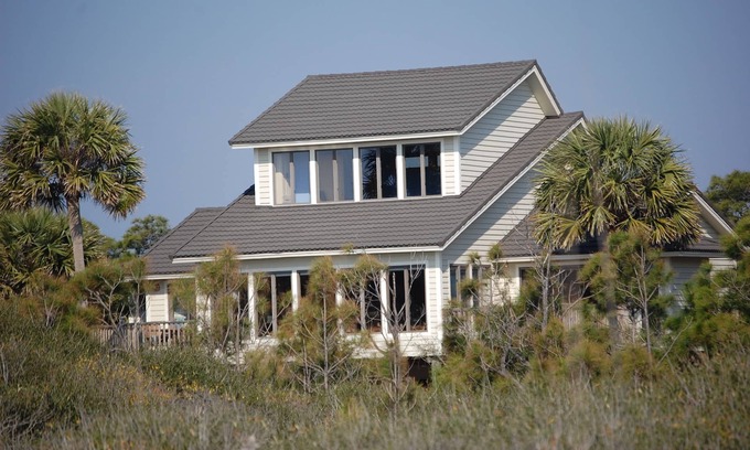Treasure Beach Village House | 100+ 5 Star reviews! New TimberTech decking, railing, seating. Fantastic views!